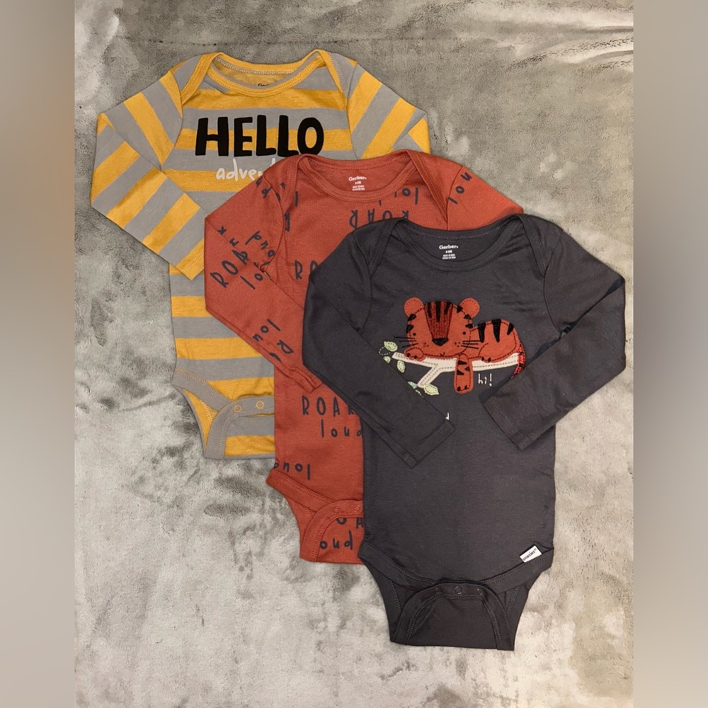 Gerber Long-Sleeve Onesies (3pk)